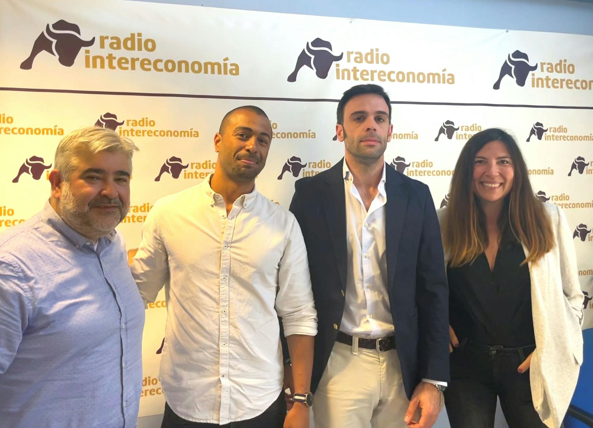 Juan Besari y Álvaro Latorre presentan Exponentia en Intereconomía Radio Valencia