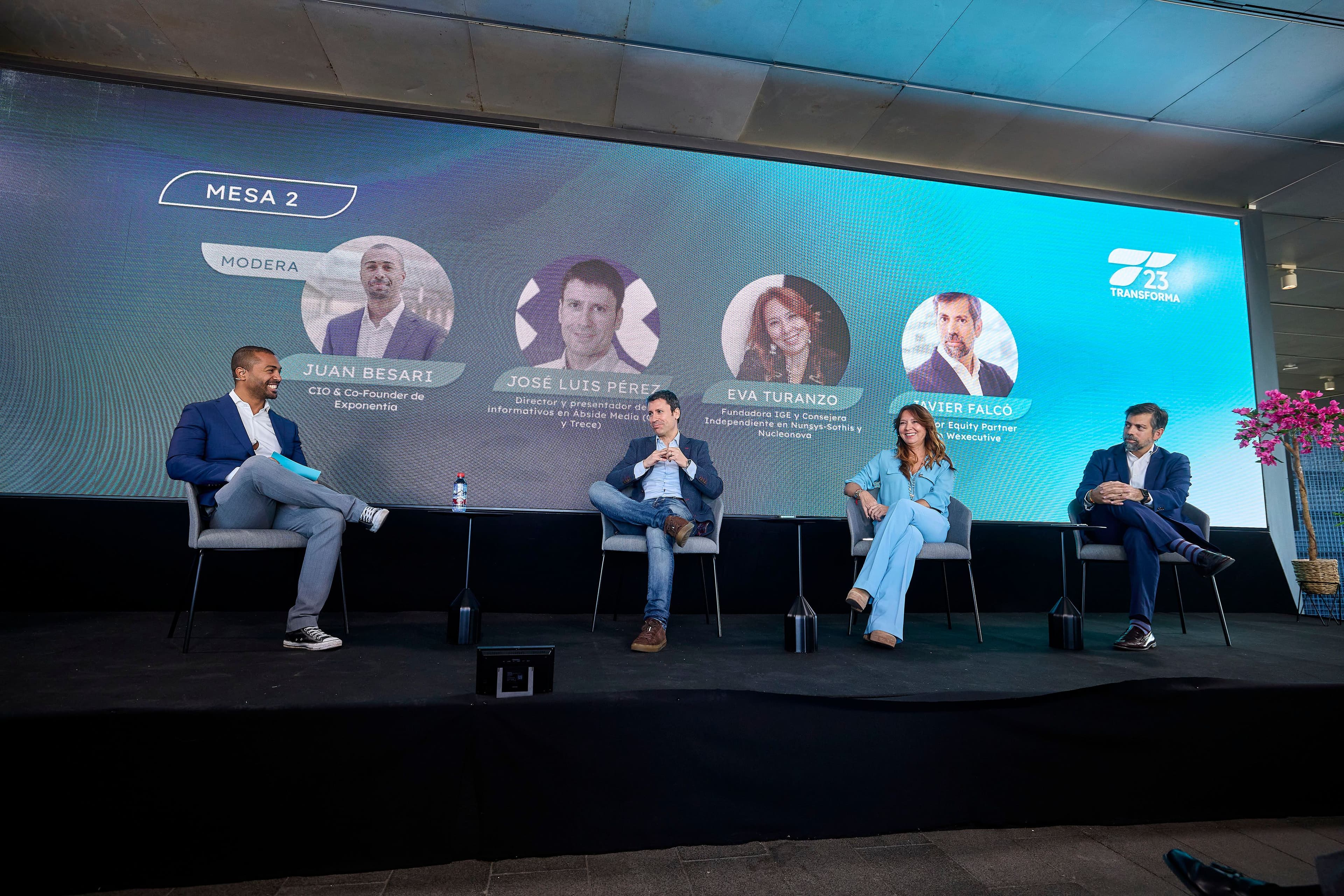 Ética y Liderazgo empresarial, segunda mesa de debate Transforma