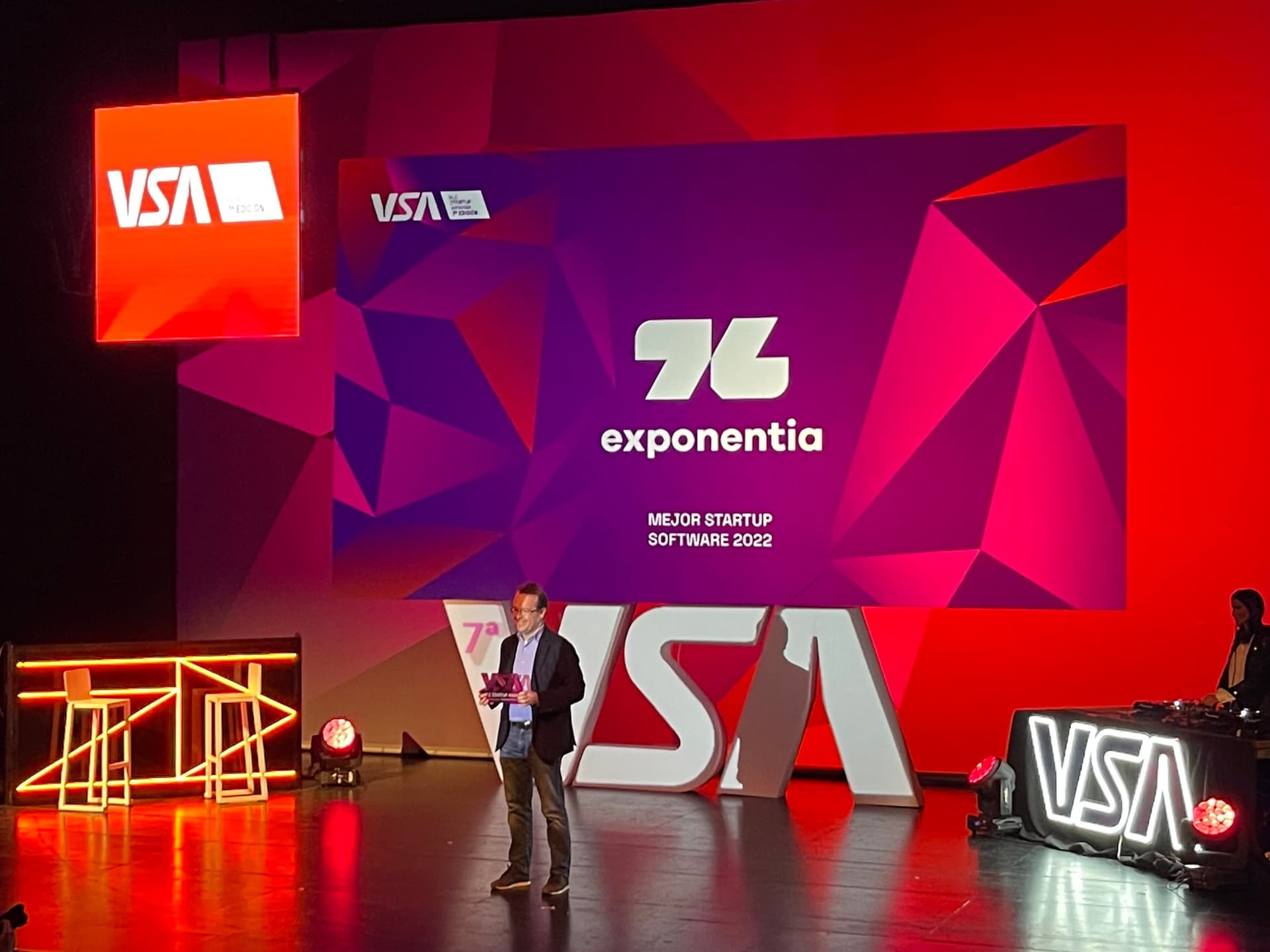 El software de Exponentia se lleva el premio al "más innovador" en los VLC Startup Awards
