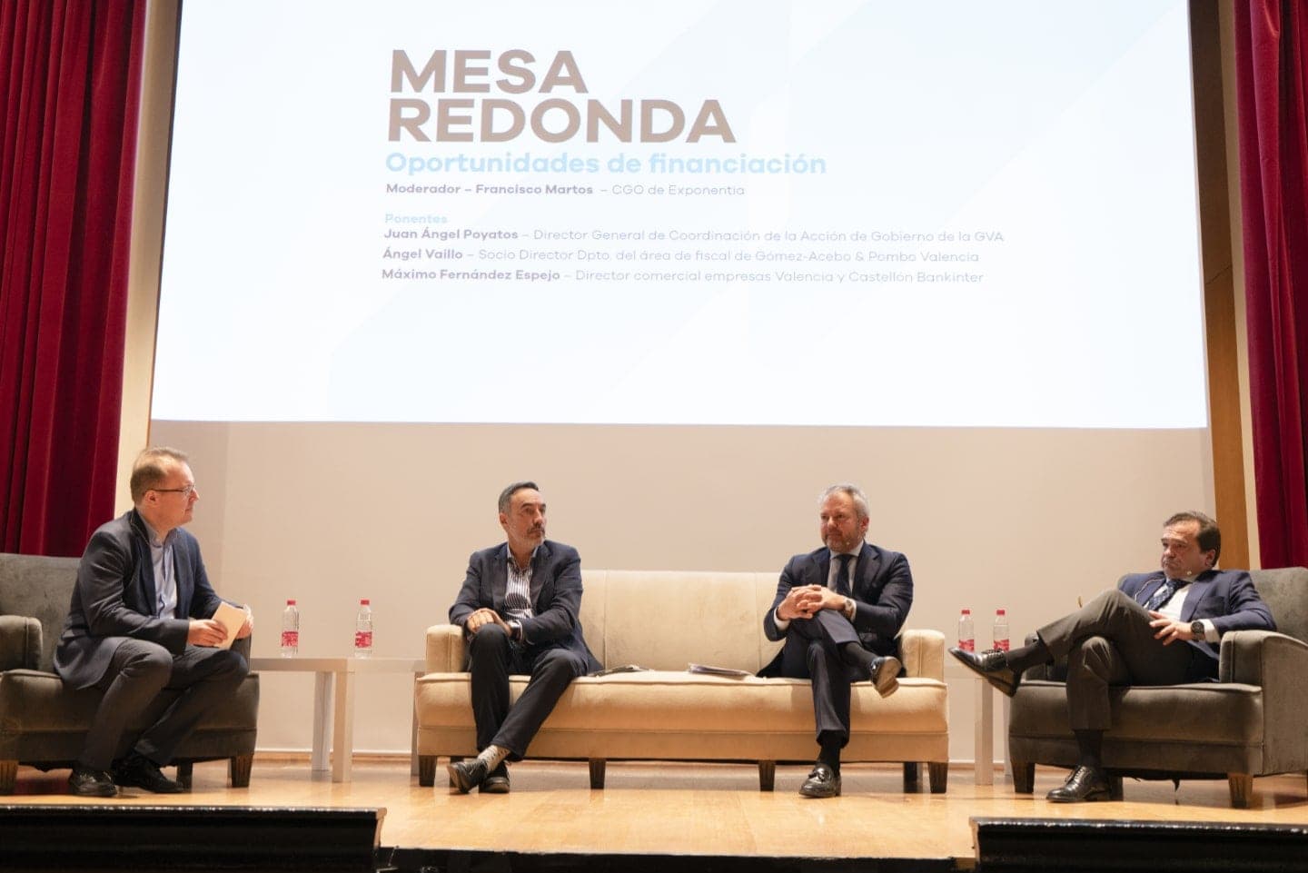Segunda mesa redonda